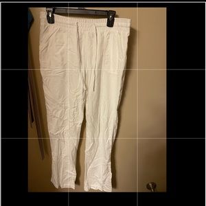 White linen pants - great condition